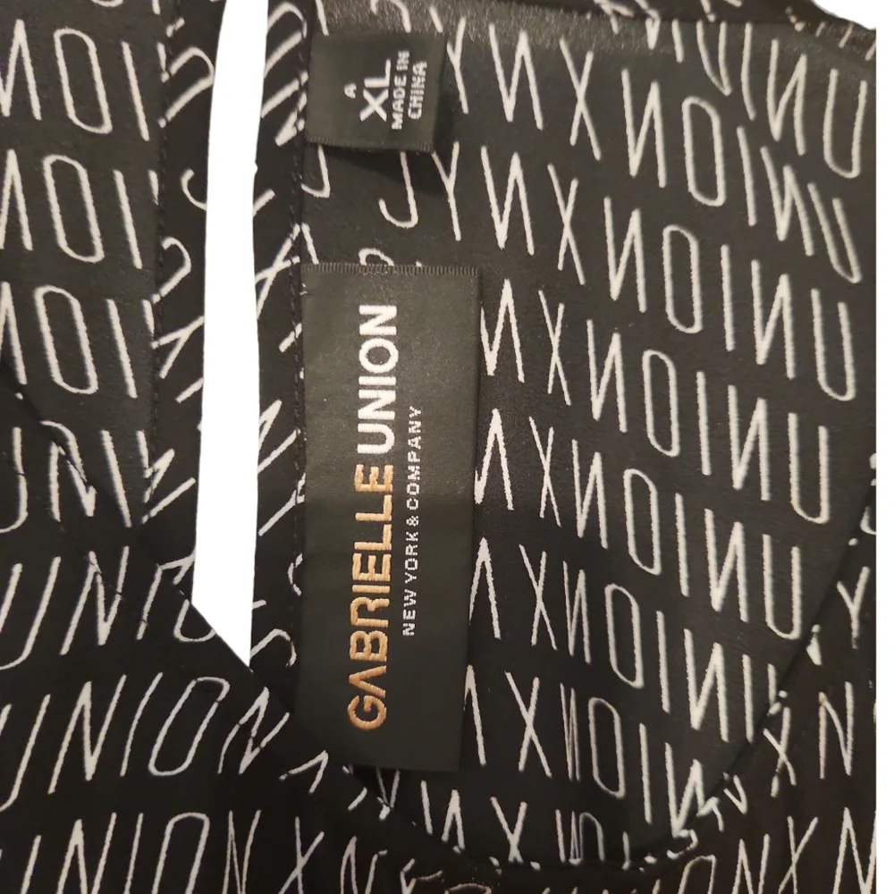 Gabrielle Union NYC Asymmetrical Top Blouse Size XL Black and white